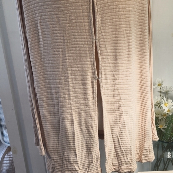 FREE PEOPLE Lovers Split Back Pullover Ribbed Tunic - Picture 5 of 10
